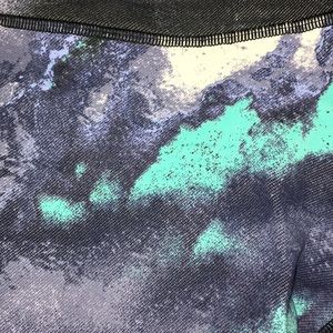 Wunder under crops size 4 Space pants